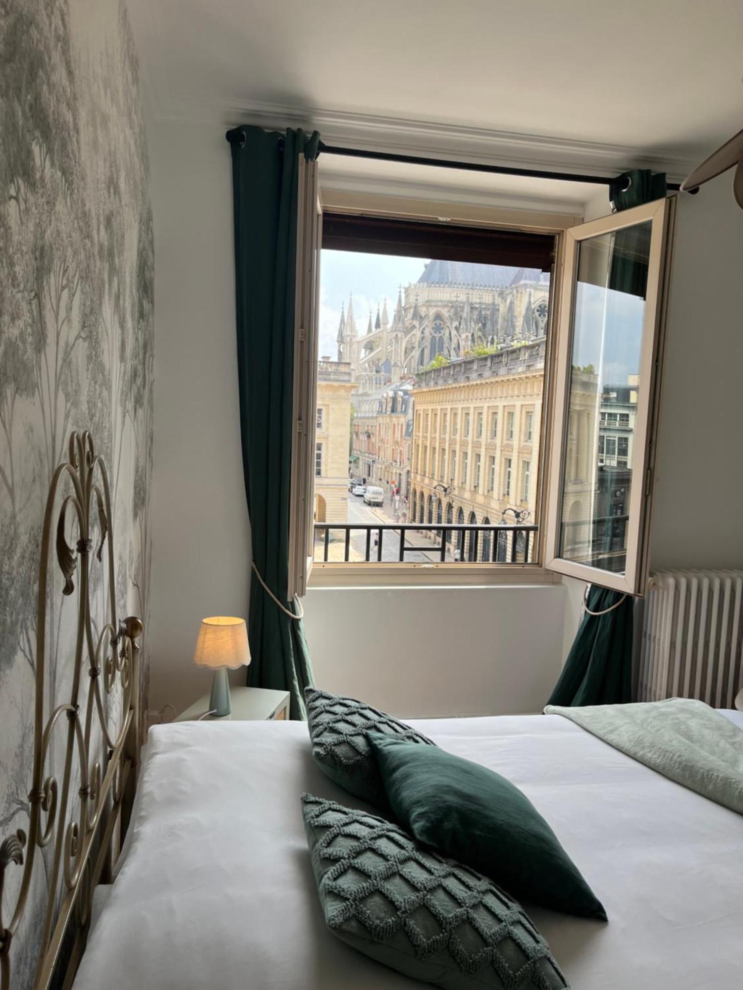 Royal Home, Hypercentre Reims Avec Vue Cathedrale 외부 사진